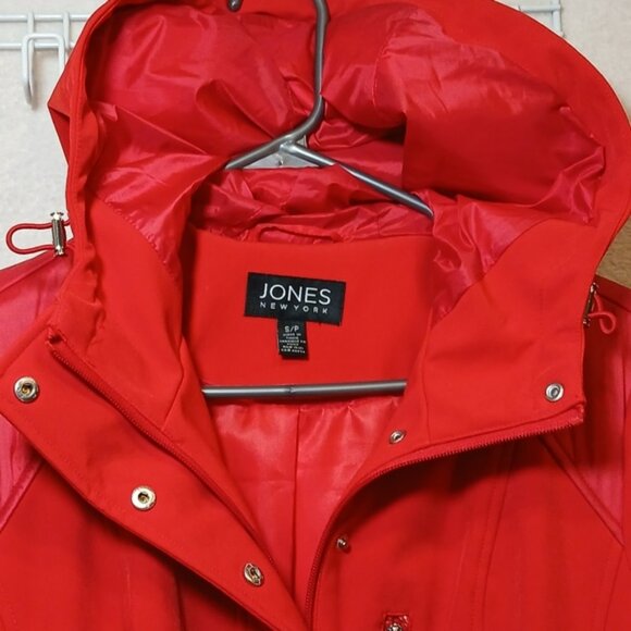 JONES NEW YORK WOMEN'S 3/4 LENGTH RED LONG SLEEVES ZIP UP COAT - Picture 3 of 8